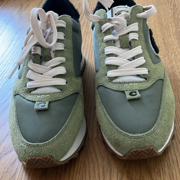 NWOB Coach Runner Hairy Suede Sneakers Shoes in Moss / Hairy Green Size 9B 39.5 - Picture 11 of 11